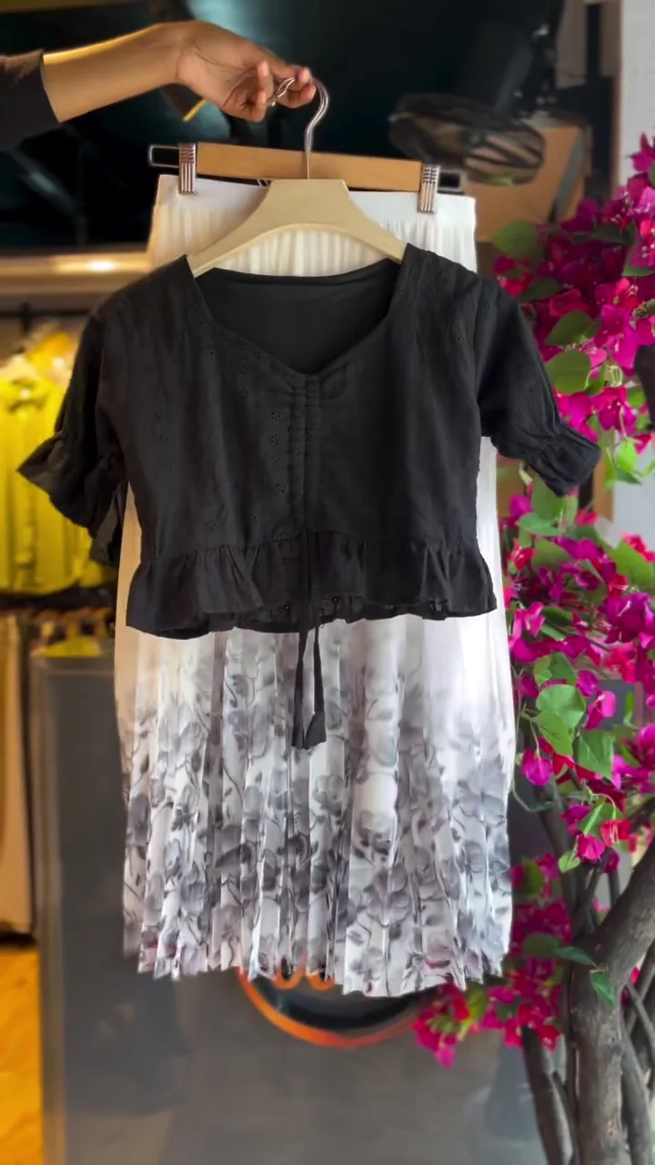 Midnight Ruffle Blouse & Grey Bloom Skir